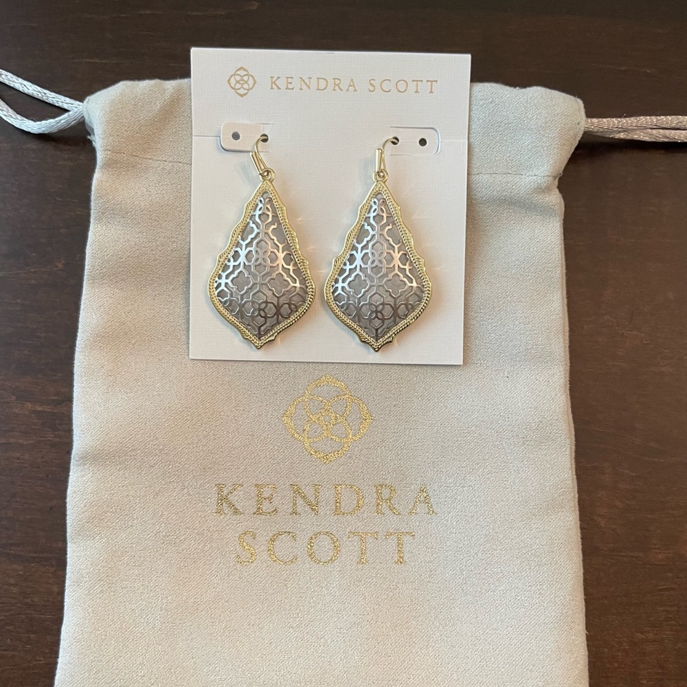 Kendra Scott addie earrings